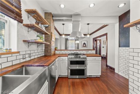 3000 Yorkshire Road Cleveland Heights OH 44118