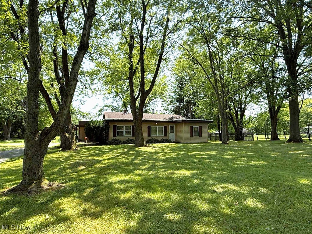 406 Johnson Plank Road Warren OH 44481