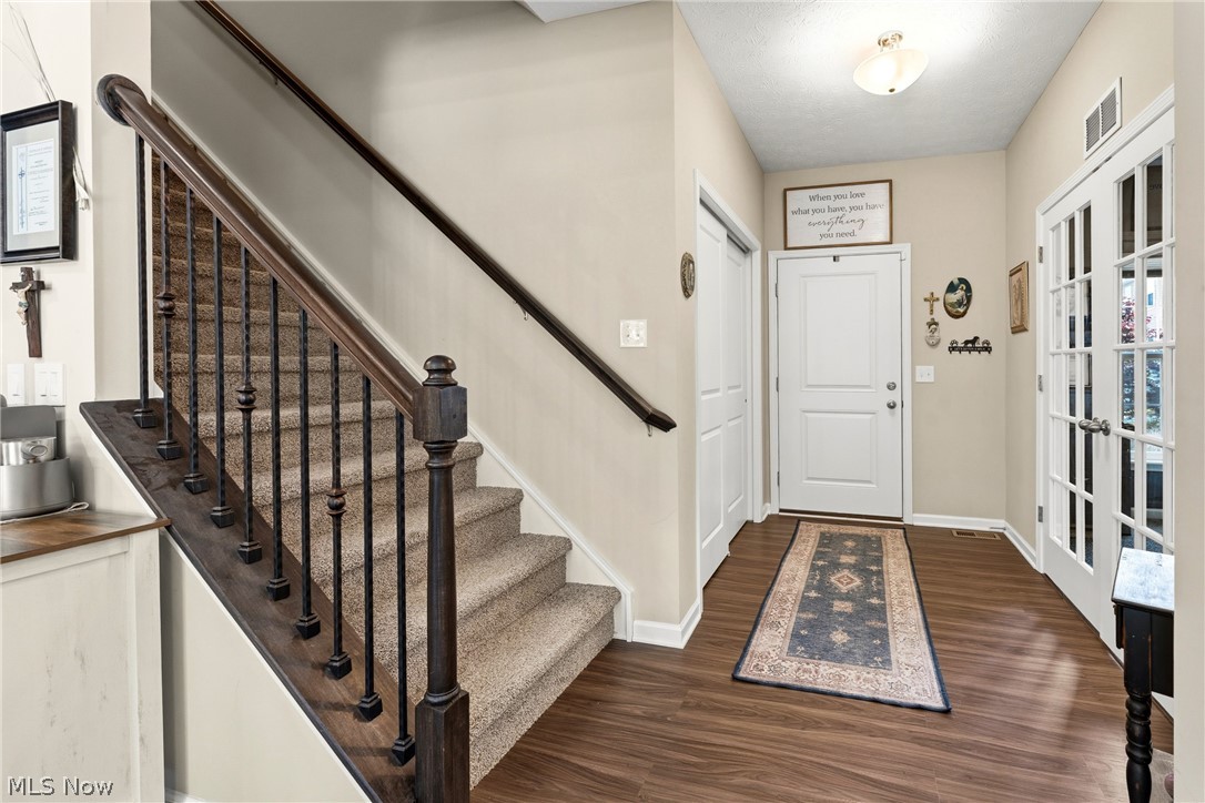 1216 Selena Grove Green OH 44685