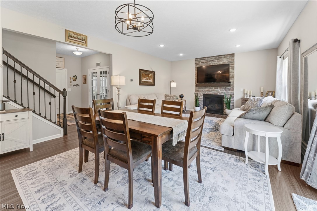 1216 Selena Grove Green OH 44685