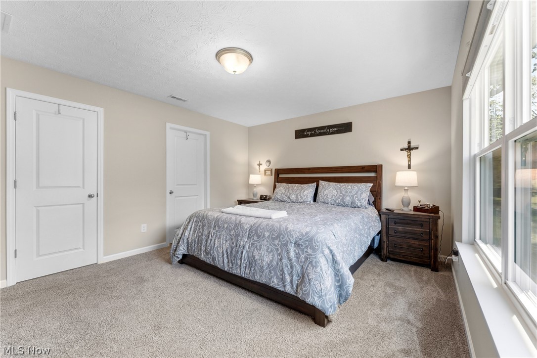 1216 Selena Grove Green OH 44685