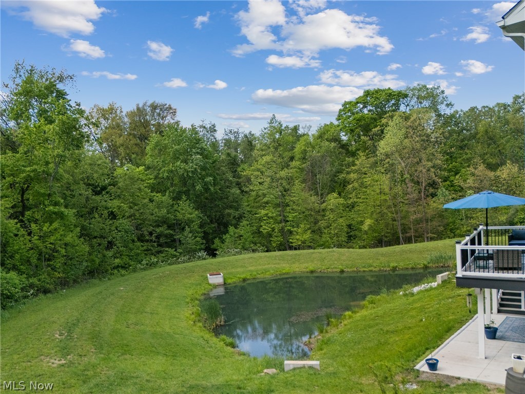 1216 Selena Grove Green OH 44685