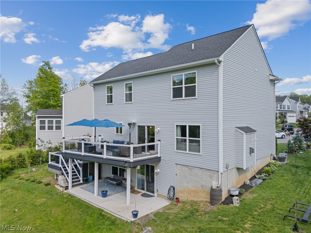 1216 Selena Grove Green OH 44685
