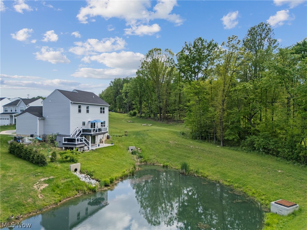 1216 Selena Grove Green OH 44685