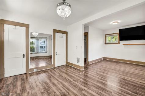 12015 Osceola Avenue Cleveland OH 44108