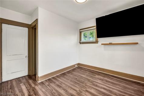 12015 Osceola Avenue Cleveland OH 44108