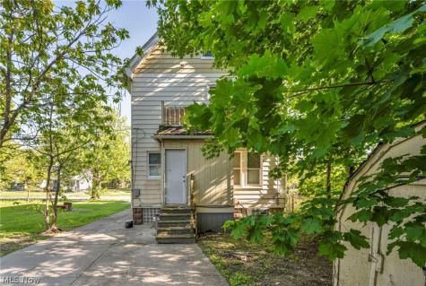 12015 Osceola Avenue Cleveland OH 44108
