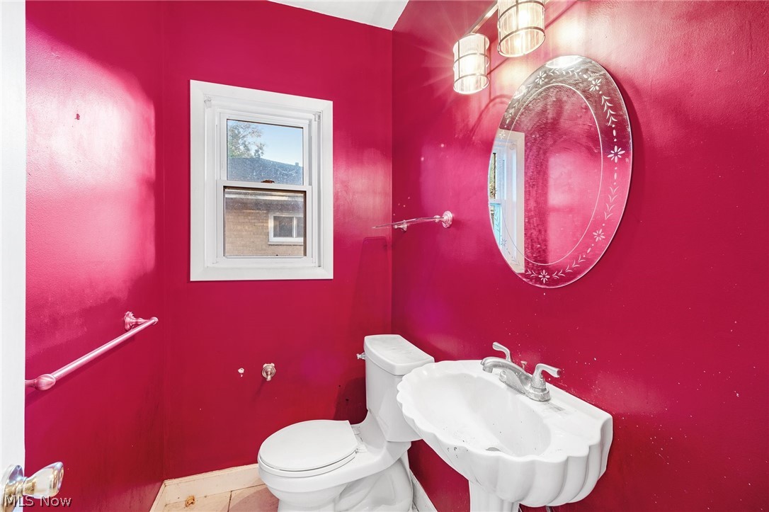 1919 Bremerton Road Lyndhurst OH 44124