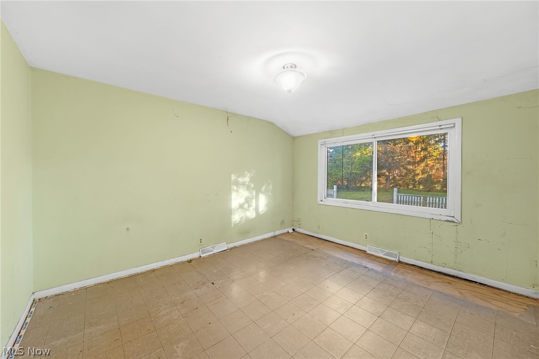 1919 Bremerton Road Lyndhurst OH 44124