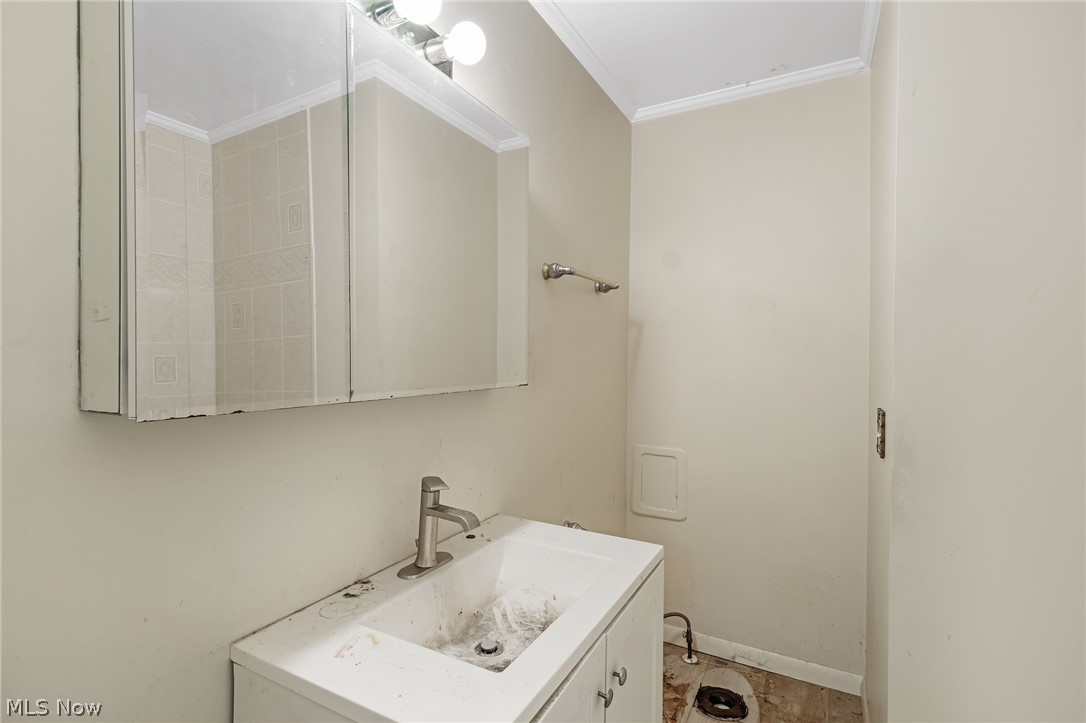 1919 Bremerton Road Lyndhurst OH 44124