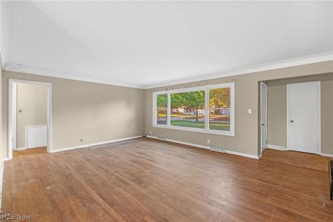 1919 Bremerton Road Lyndhurst OH 44124