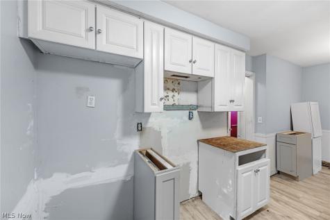1919 Bremerton Road Lyndhurst OH 44124