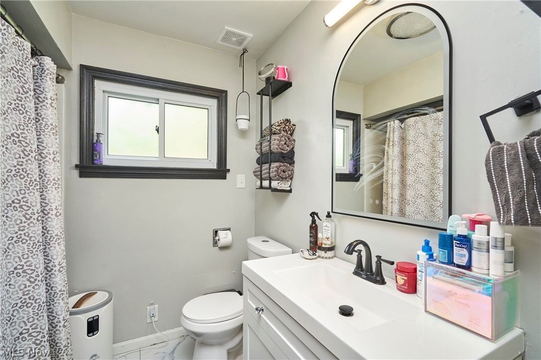157 29th Street NW Barberton OH 44203