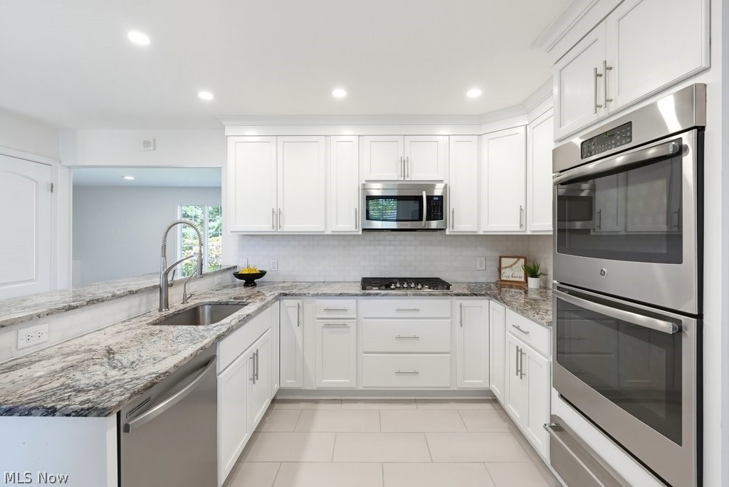 2613 Doug Avenue Hudson OH 44236