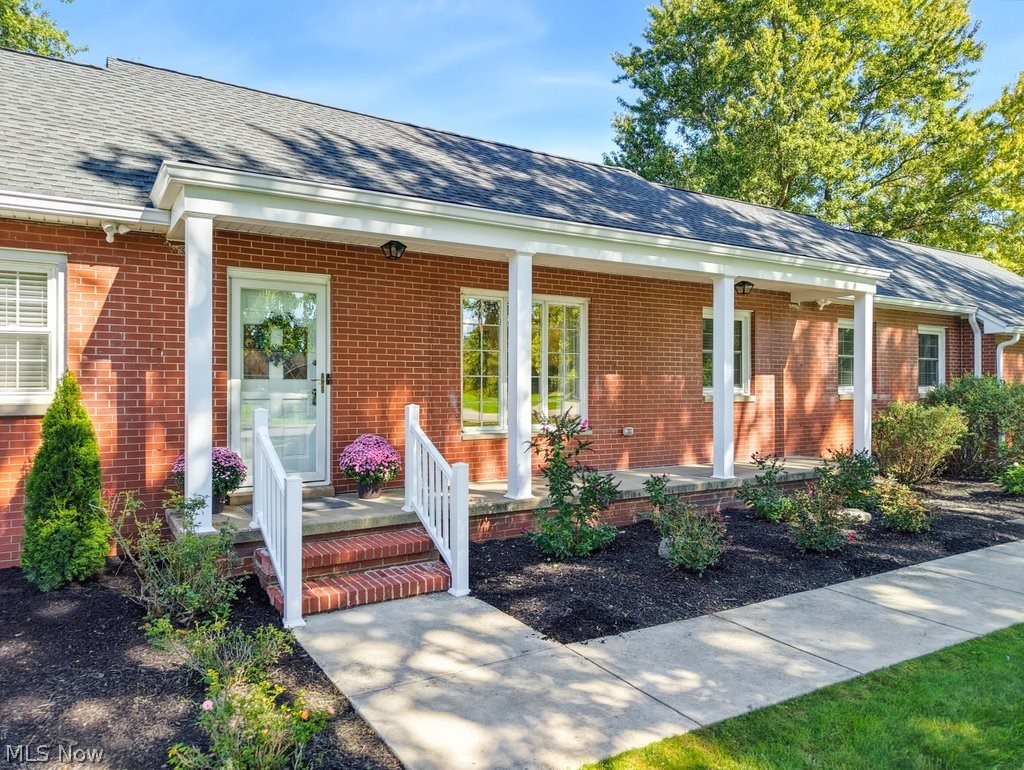 2613 Doug Avenue Hudson OH 44236