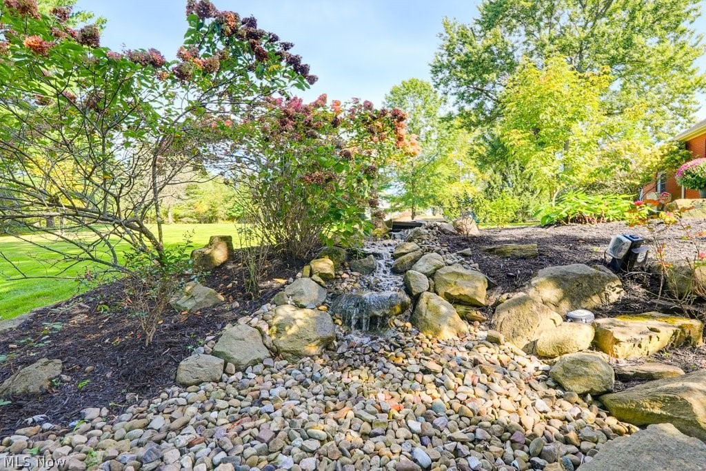 2613 Doug Avenue Hudson OH 44236