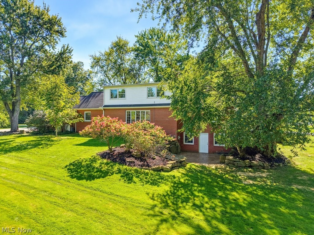 2613 Doug Avenue Hudson OH 44236