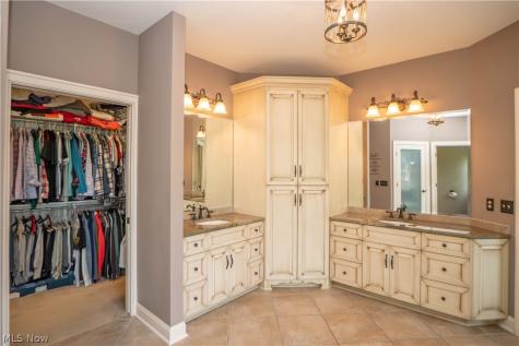 8598 Regency Drive NW Massillon OH 44646
