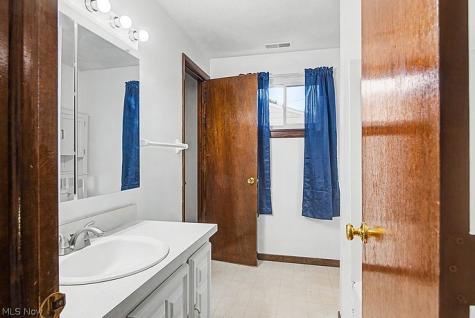 6187 Rosebelle Avenue North Ridgeville OH 44039