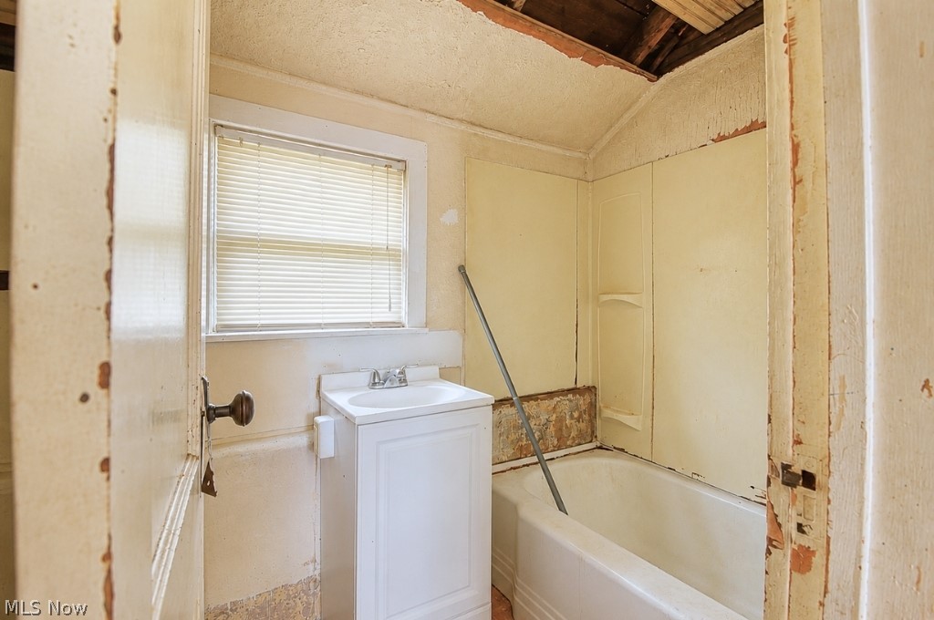 1335 Columbus Avenue Ashtabula OH 44004