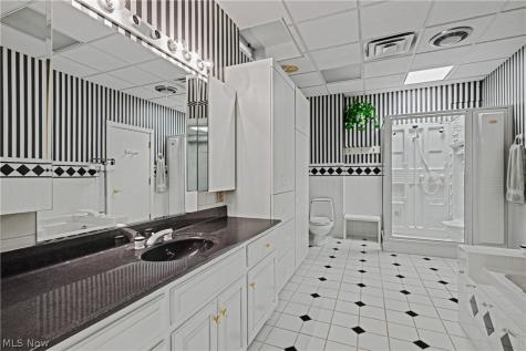 7575 Benner Road New Franklin OH 44614