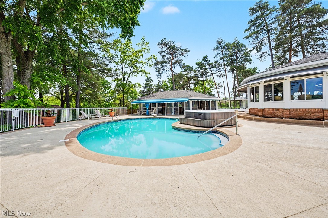 7575 Benner Road New Franklin OH 44614