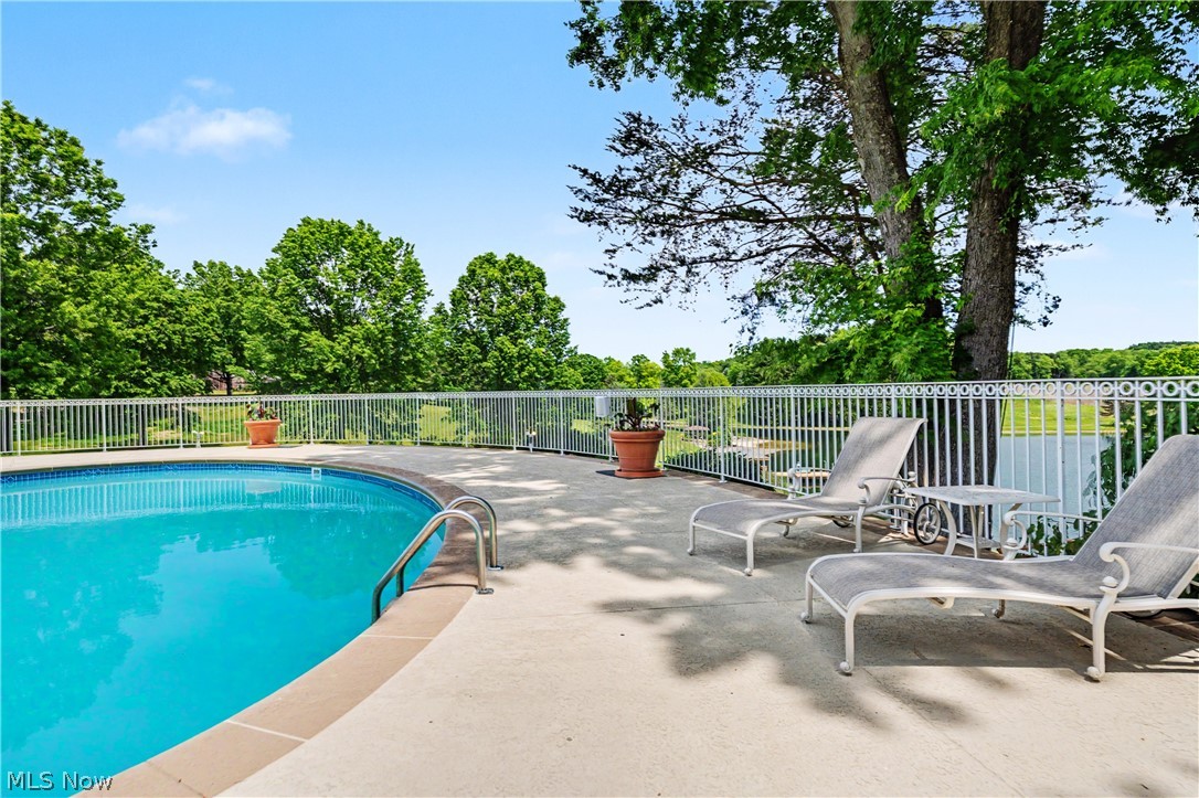7575 Benner Road New Franklin OH 44614