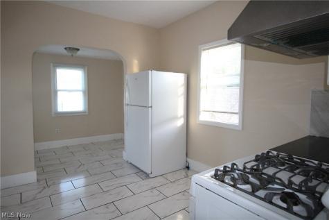 5757 Pearl Road Parma OH 44129