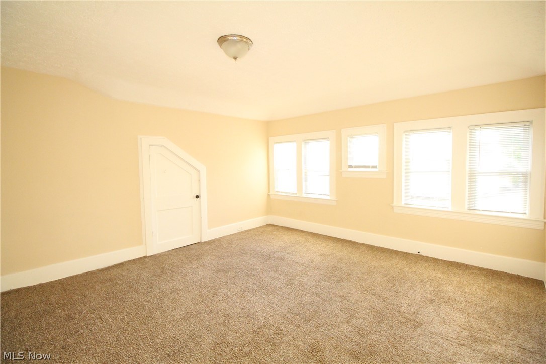5757 Pearl Road Parma OH 44129