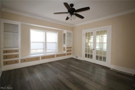 5757 Pearl Road Parma OH 44129
