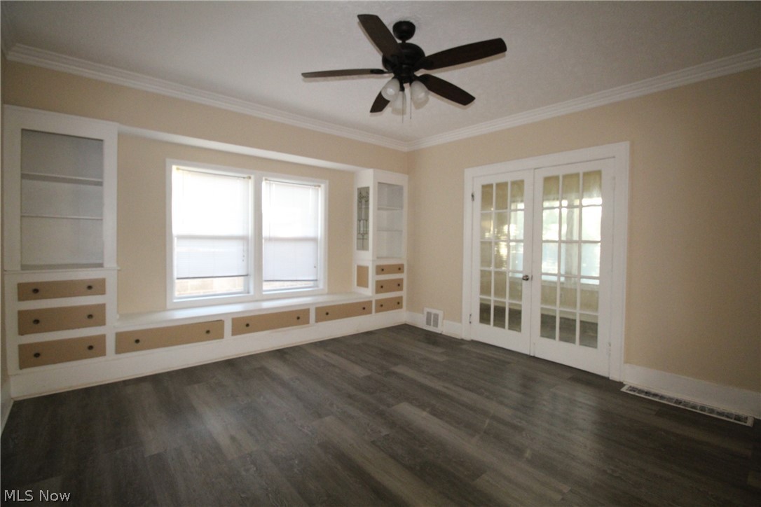 5757 Pearl Road Parma OH 44129
