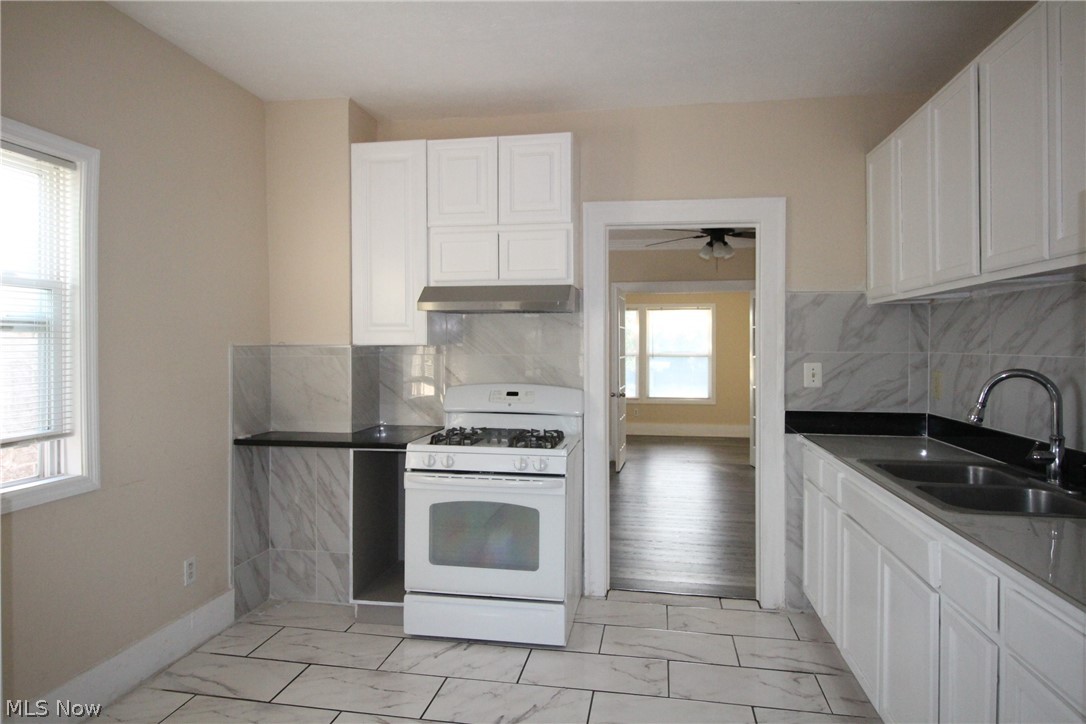 5757 Pearl Road Parma OH 44129