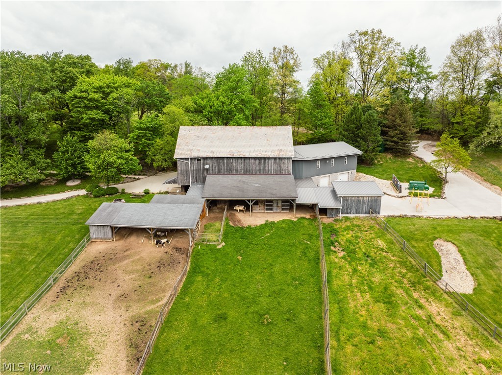 28957 Trail 240 Fresno OH 43824