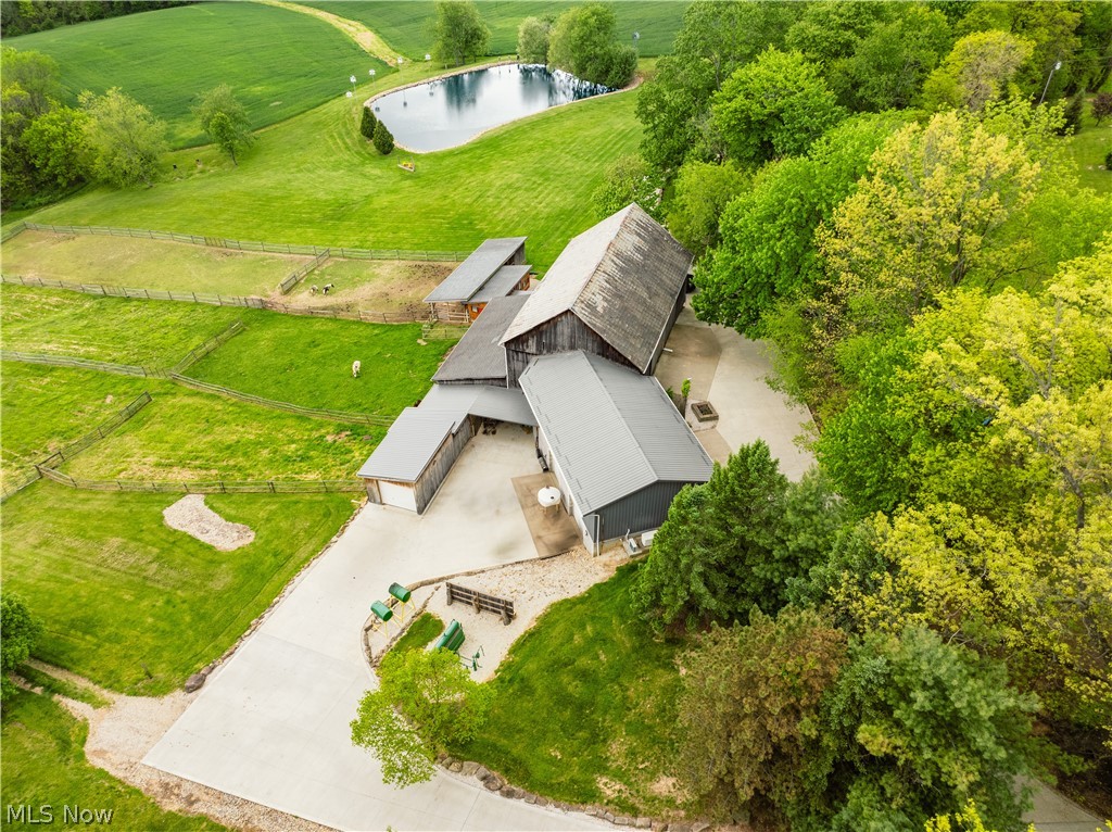 28957 Trail 240 Fresno OH 43824