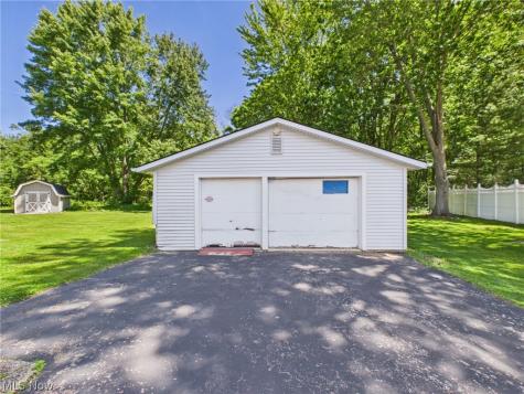 2542 Circle Drive Painesville OH 44077