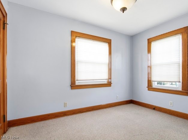 204 Como Street Struthers OH 44471