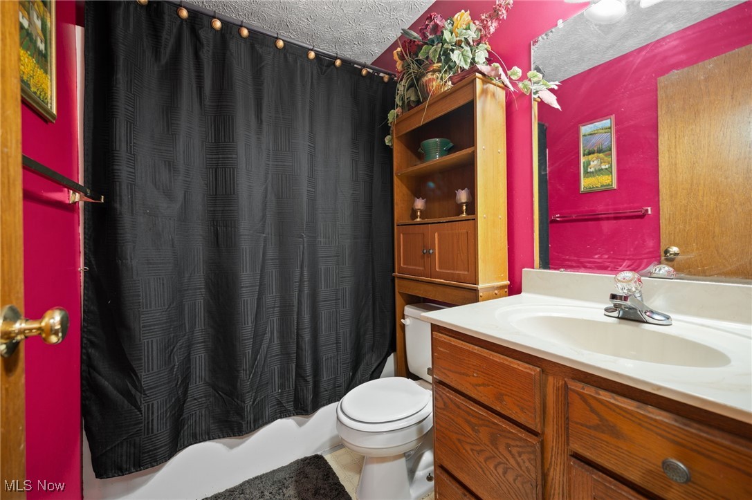 580 Colchester Court Akron OH 44319