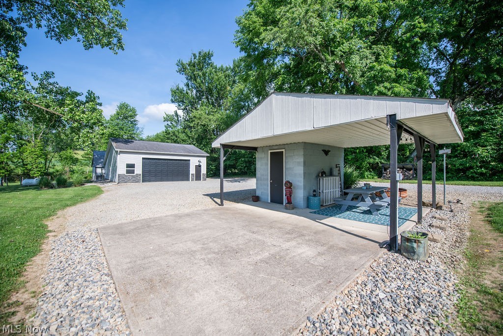 8334 Bailey Road NE Mineral City OH 44656
