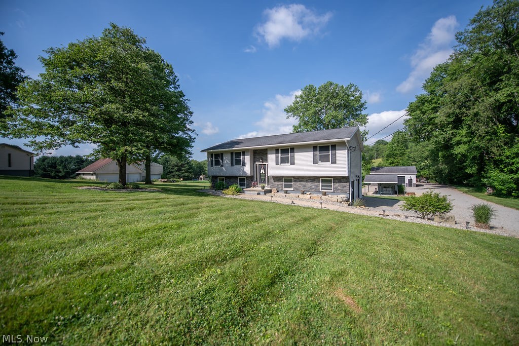 8334 Bailey Road NE Mineral City OH 44656