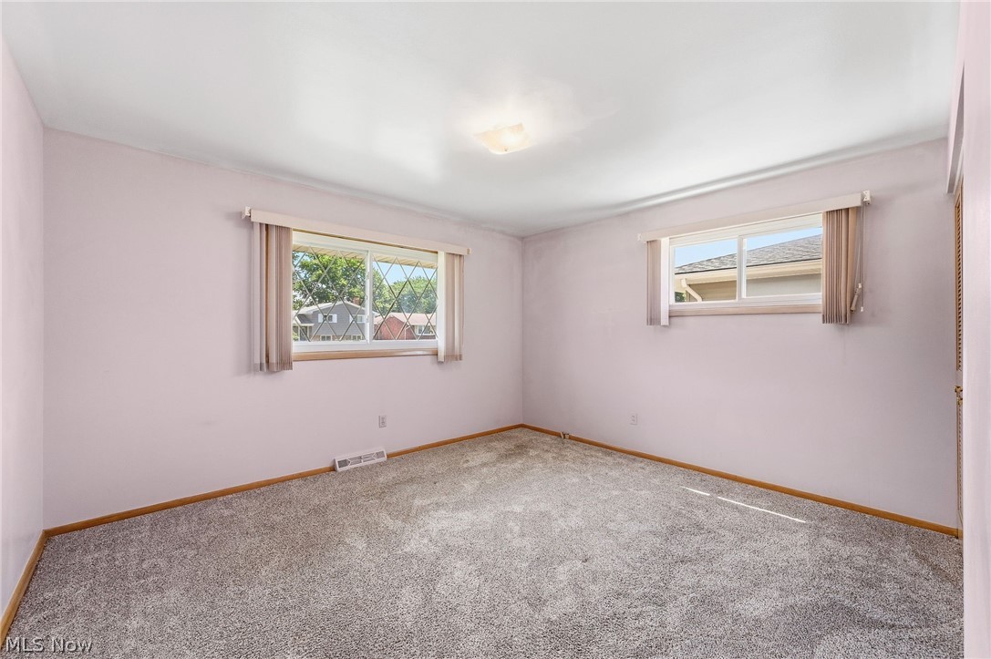 1226 Golden Gate Boulevard Mayfield Heights OH 44124