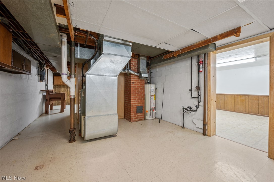 1226 Golden Gate Boulevard Mayfield Heights OH 44124