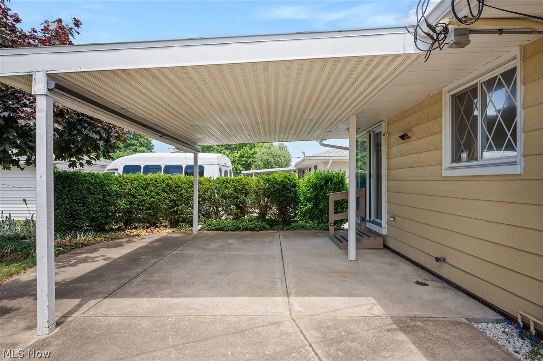 1226 Golden Gate Boulevard Mayfield Heights OH 44124