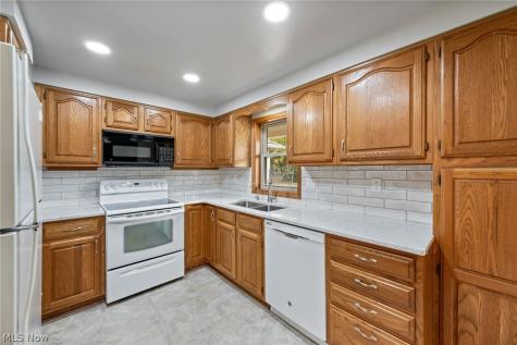 1509 Hickory Lane Wooster OH 44691