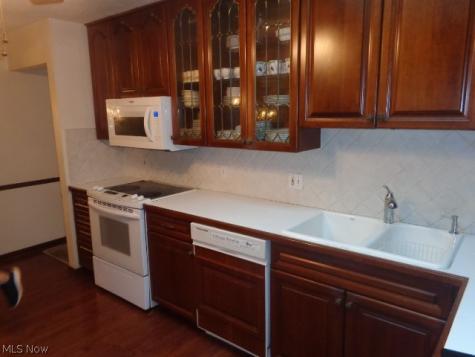 2791 Fleger Drive Parma OH 44134