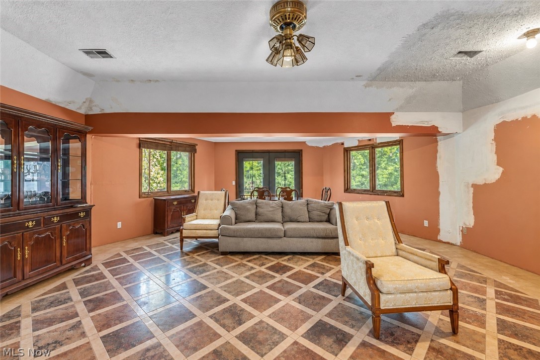 8935 Oberlin Road Elyria OH 44035