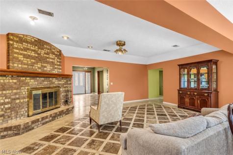 8935 Oberlin Road Elyria OH 44035