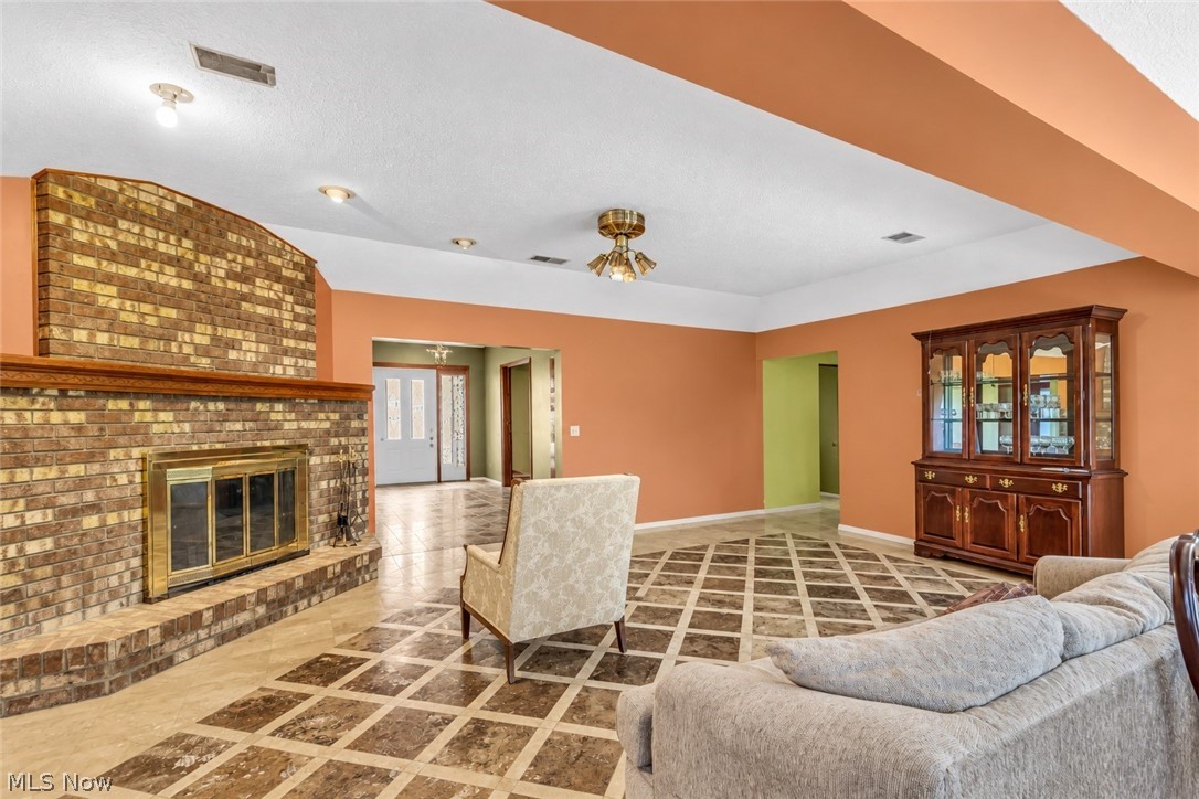 8935 Oberlin Road Elyria OH 44035