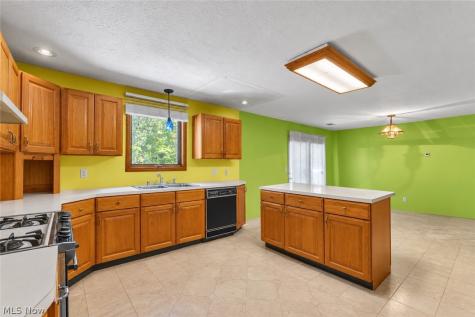 8935 Oberlin Road Elyria OH 44035