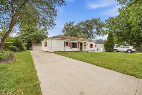 6534 Aylesworth Drive Parma Heights OH 44130