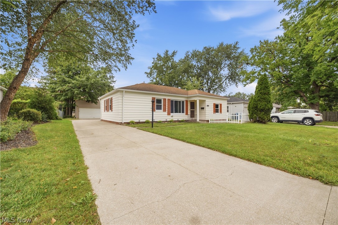6534 Aylesworth Drive Parma Heights OH 44130